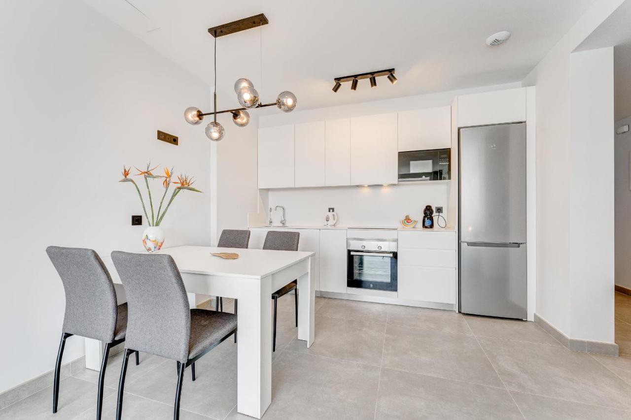 Modern New Apartment Las Terrazas De Costa Adeje. Heated Pool, Big Terrace And Private Parking Εξωτερικό φωτογραφία
