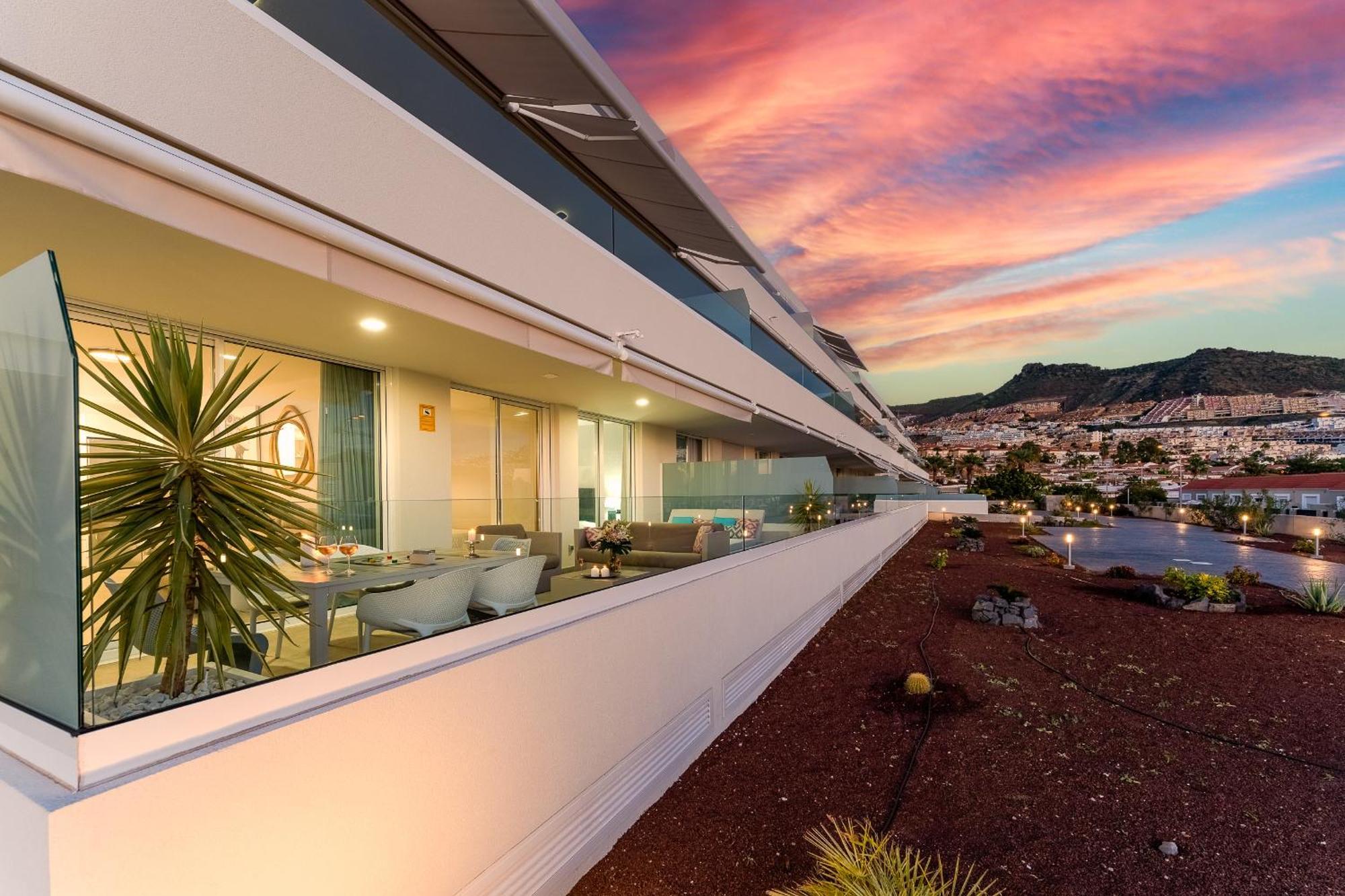 Modern New Apartment Las Terrazas De Costa Adeje. Heated Pool, Big Terrace And Private Parking Εξωτερικό φωτογραφία
