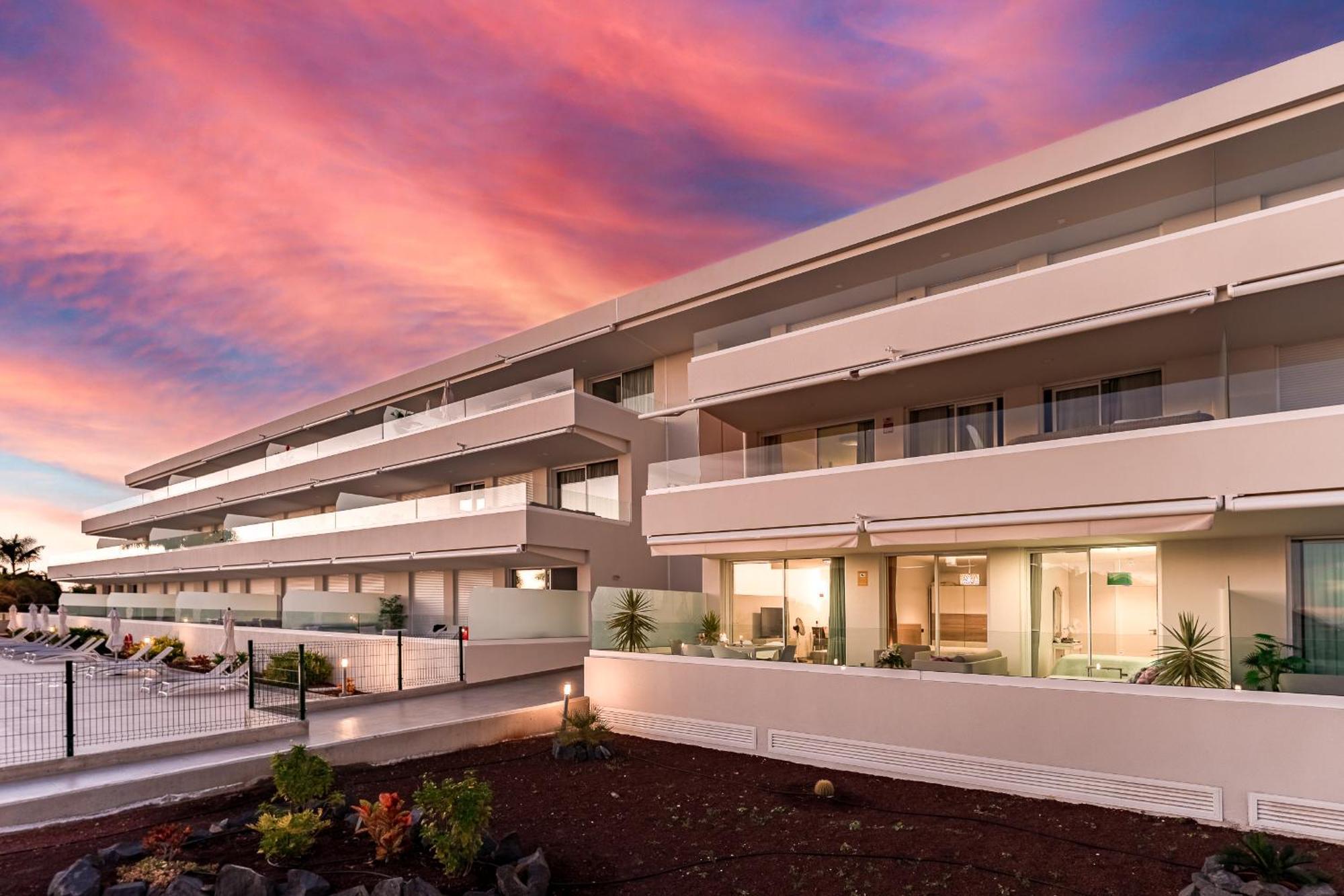 Modern New Apartment Las Terrazas De Costa Adeje. Heated Pool, Big Terrace And Private Parking Εξωτερικό φωτογραφία